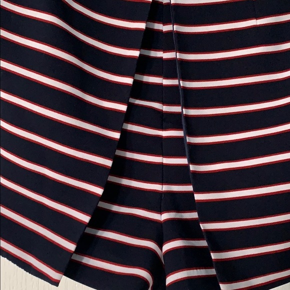 English Factory Shorts - Picture 2 of 7